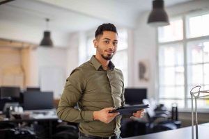 como se destacar no trabalho